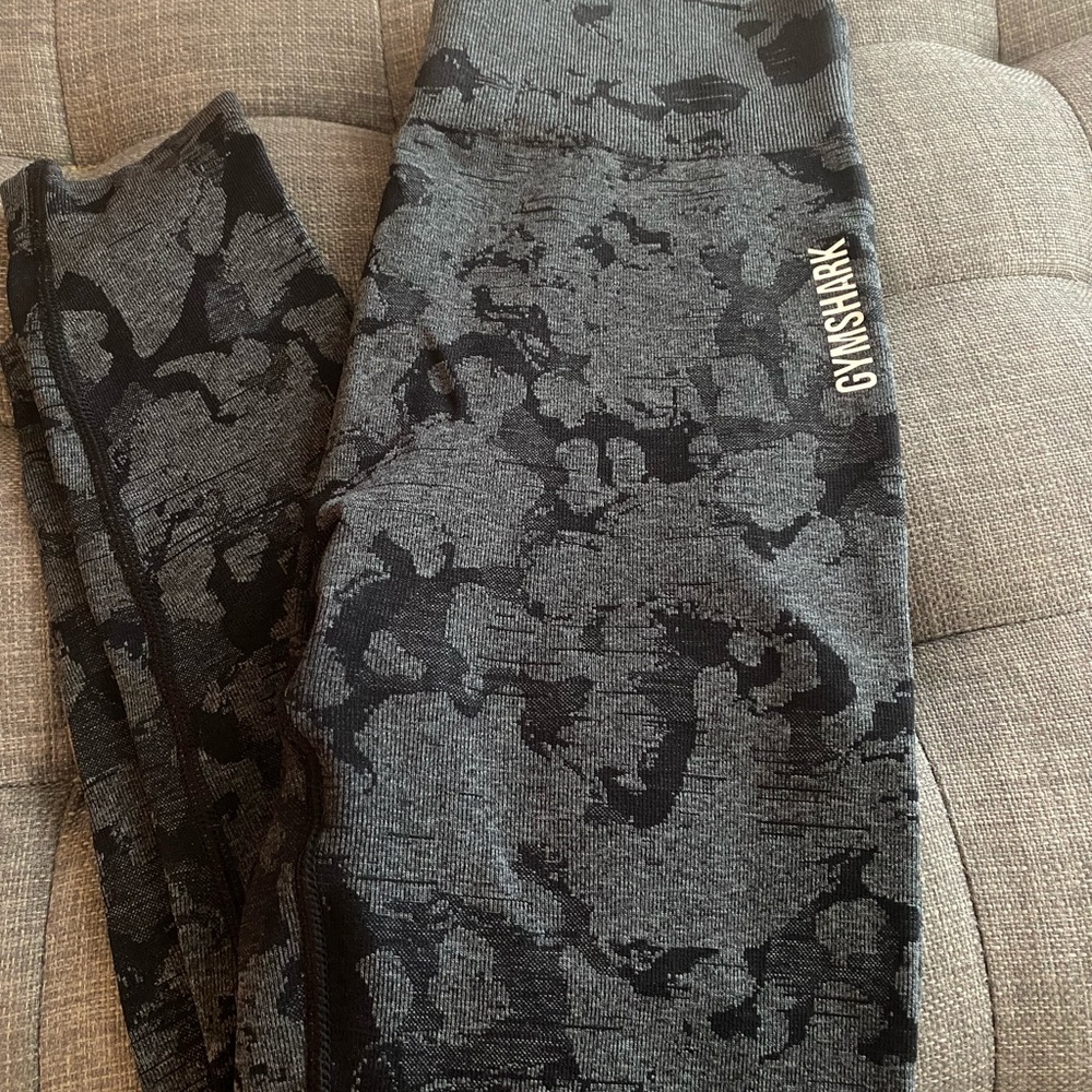 Gymshark adapt camo leggings